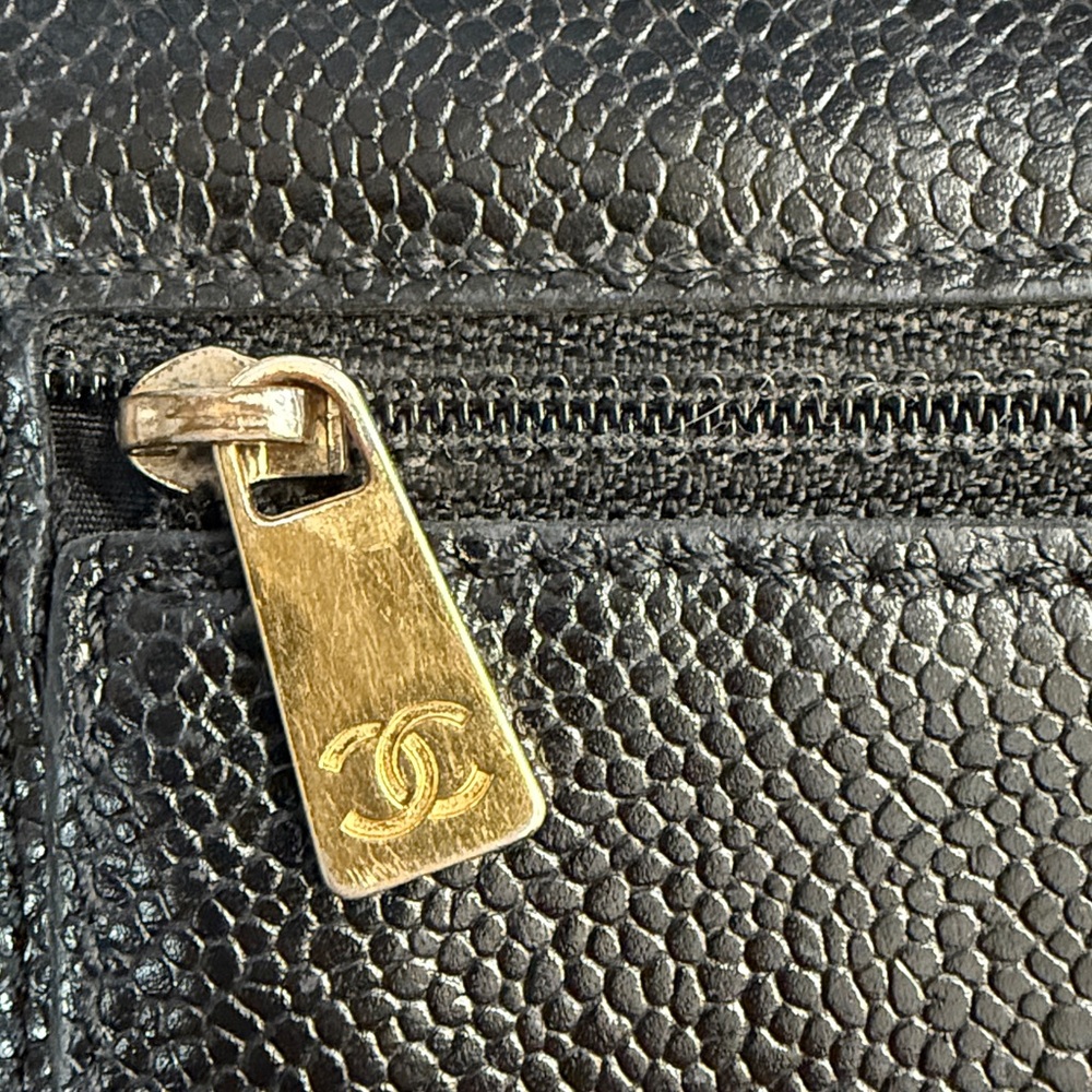 EUC - CHANEL CC Logo Caviar Leather Wallet with COA - Picture 6 of 14